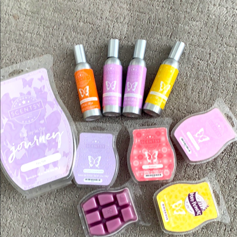 Scentsy.
